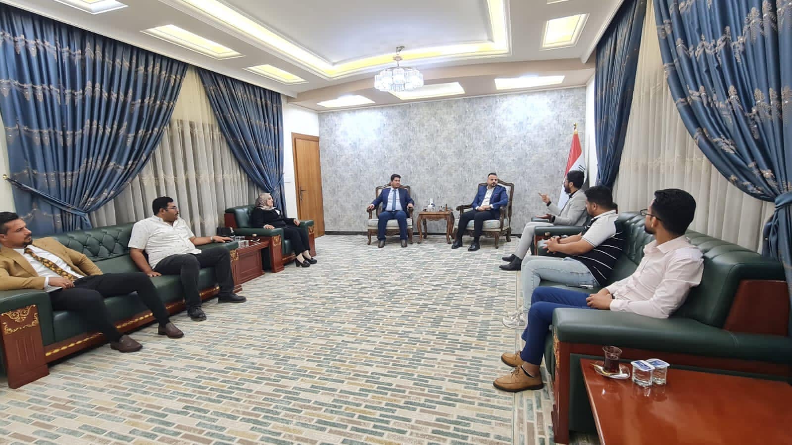 وفد من البيت الوطني برئاسة الأمين العام السيد حسين الغرابي يلتقي كتلة وطن النيابية.