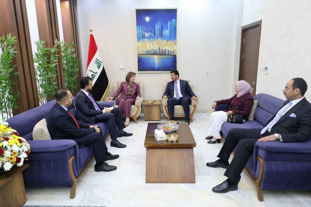 البيت الوطني يلتقي وزير البيئة السيدة سروة عبد الواحد